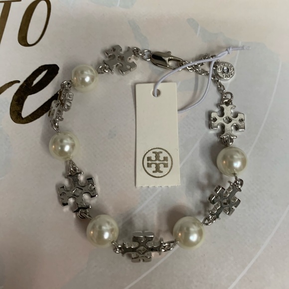 Tory Burch Jewelry - NWT Authentic Tory Burch Faux Pearl Bracelet